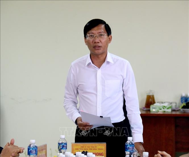 Cảnh cáo Chủ tịch tỉnh Bình Thuận Lê Tuấn Phong